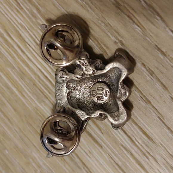 1995 MLD Bear Angel Pewter Lapel Pin - Picture 2 of 2